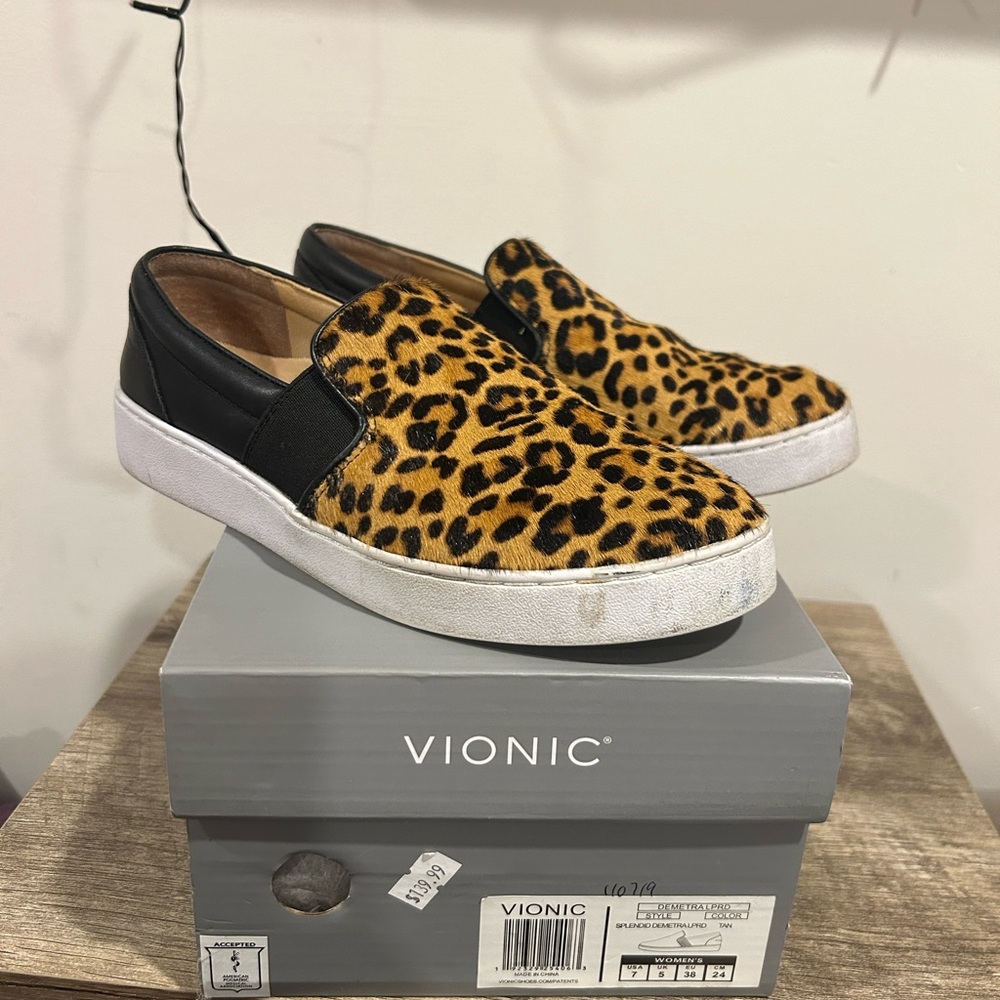 Vionic splendid demetra leopard